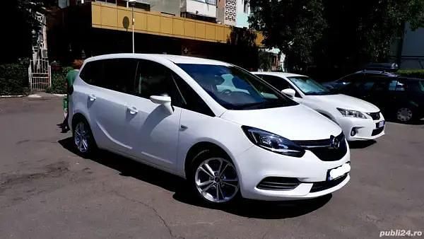 Second-hand Opel Zafira Tourer 140 CP (102 kW) 2017 Alb Monovolum