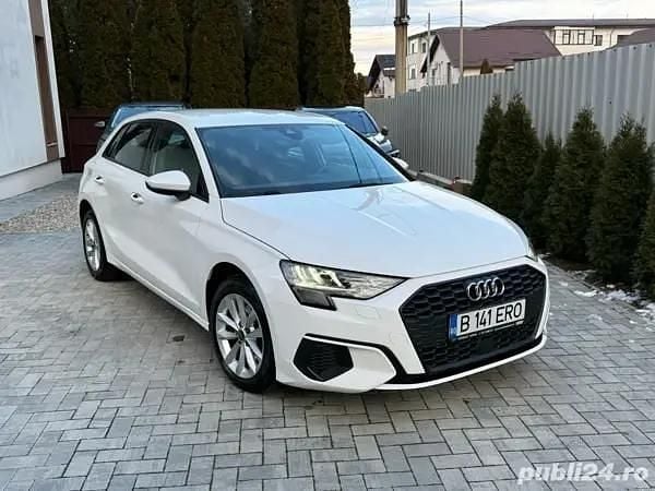 Alb Utilizat 2022 Audi A3 Hatchback | 21.400 EUR (Super Preț) - Imagine 1/4