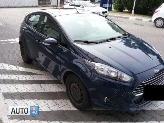 Second-hand Ford Fiesta 55 CP (40 kW) 2013 Albastru Hatchback