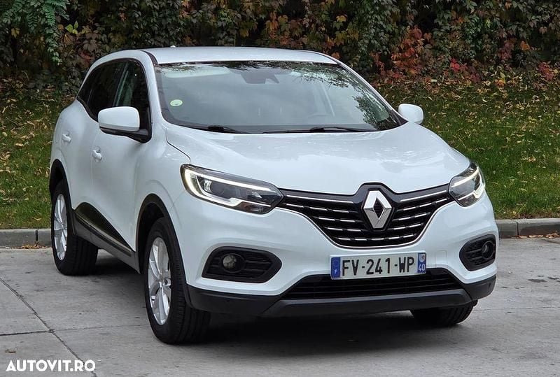 Culoarealb Utilizat 2021 Renault Kadjar Business SUV | 12.990 EUR (Preț bun) - Imagine 1/4