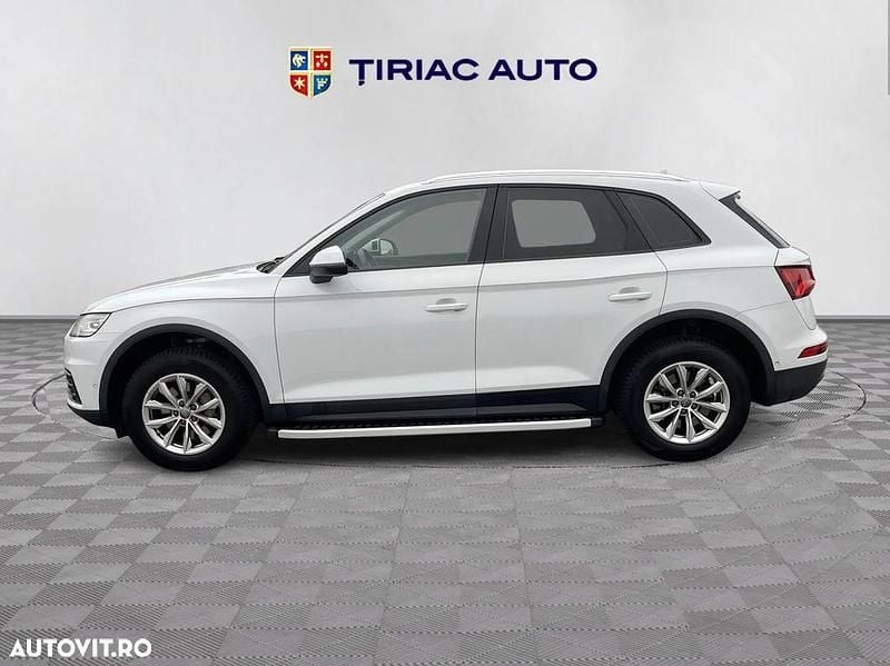 Second-hand Audi Q5 Premium 163 CP (119 kW) 2018 Culoarealb SUV