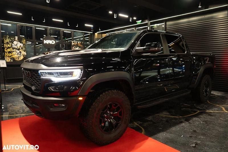 Second-hand Dodge Ram 540 CP (397 kW) 2025 Culoarenegru Pickup