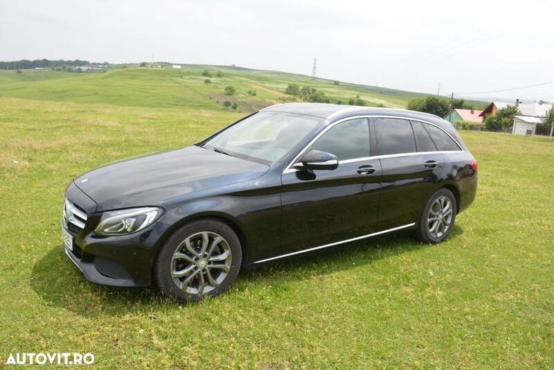 Negru Utilizat 2015 Mercedes C180 Break | 14.000 EUR (Preț OK) - Imagine 1/4