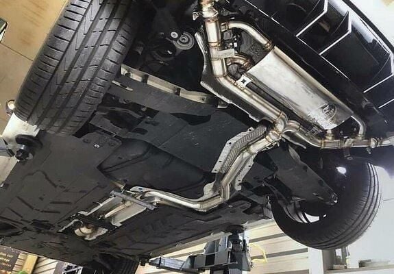 Second-hand VW Golf 230 CP (169 kW) 2017 Argintiu Coupe