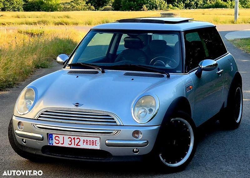 Argint Utilizat 2006 Mini ONE Hatchback | 2.190 EUR (Preț bun) - Imagine 1/4