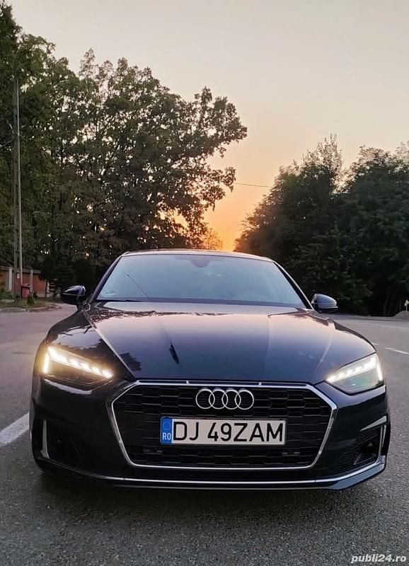 Gri Utilizat 2020 Audi A5 S-Line Coupe | 25.000 EUR (Preț OK) - Imagine 1/4