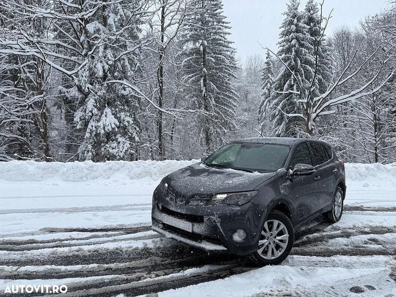 Second-hand Toyota RAV4 Executive 150 CP (110 kW) 2014 Culoaregri Berlinǎ