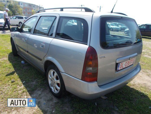 Second-hand Opel Astra 101 CP (74 kW) 2003 Argintiu Break