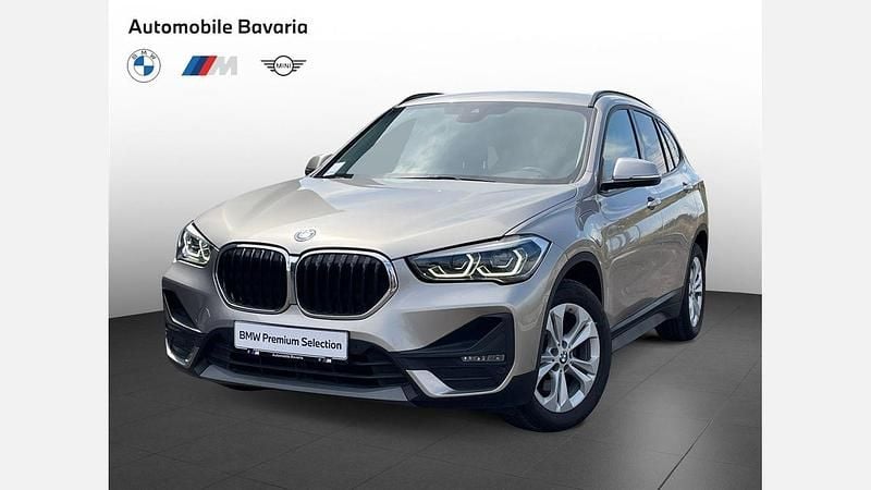 Cashmere silver metallic metalizat Utilizat 2022 BMW X1 Advantage SUV | 25.265 EUR (Preț OK) - Imagine 1/4