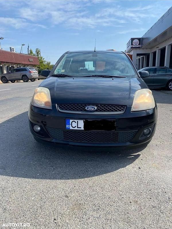 Culoarenegru Utilizat 2007 Ford Fiesta Hatchback | 1.000 EUR (Preț OK) - Imagine 1/4