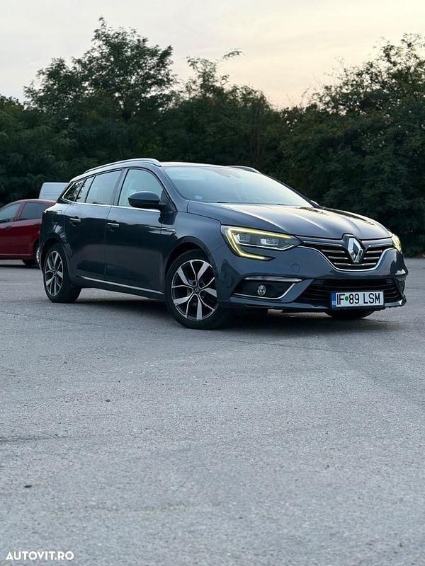 Culoaregri Utilizat 2018 Renault Mégane GrandTour Break | 11.000 EUR (Scump) - Imagine 1/4