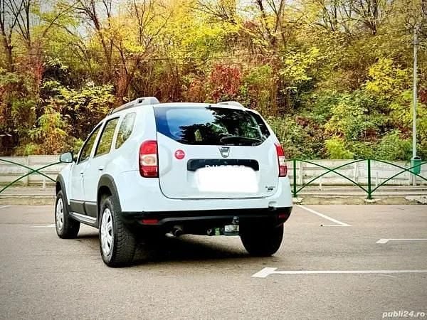 Second-hand Dacia Duster 84 CP (61 kW) 2017 Alb SUV