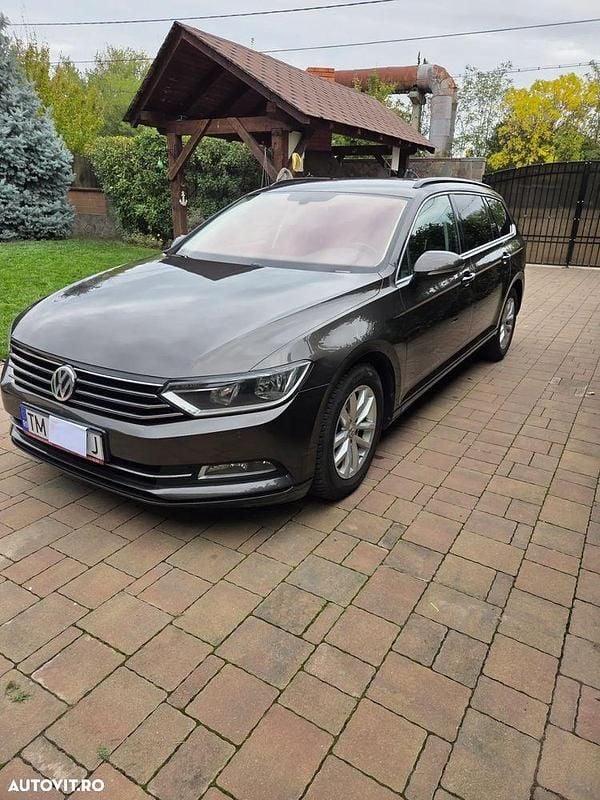 Culoaremaro Utilizat 2015 VW Passat Comfortline Break | 9.400 EUR (Preț bun) - Imagine 1/4