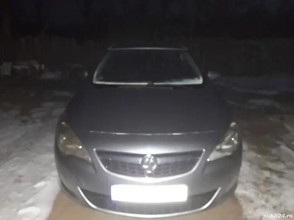 Second-hand Opel Astra 101 CP (74 kW) 2011 Hatchback