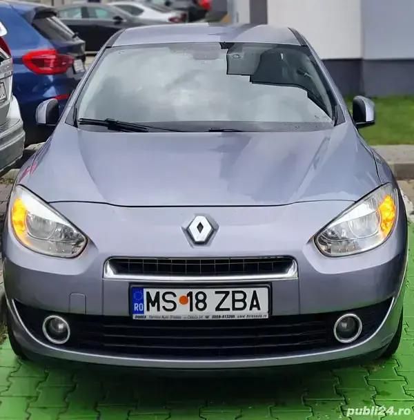 Utilizat 2009 Renault Fluence Berlinǎ | 13.500 EUR - Imagine 1/4