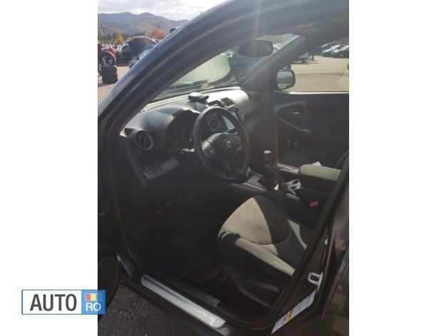 Gri Utilizat 2008 Toyota RAV4 SUV | 7.499 EUR - Imagine 1/4