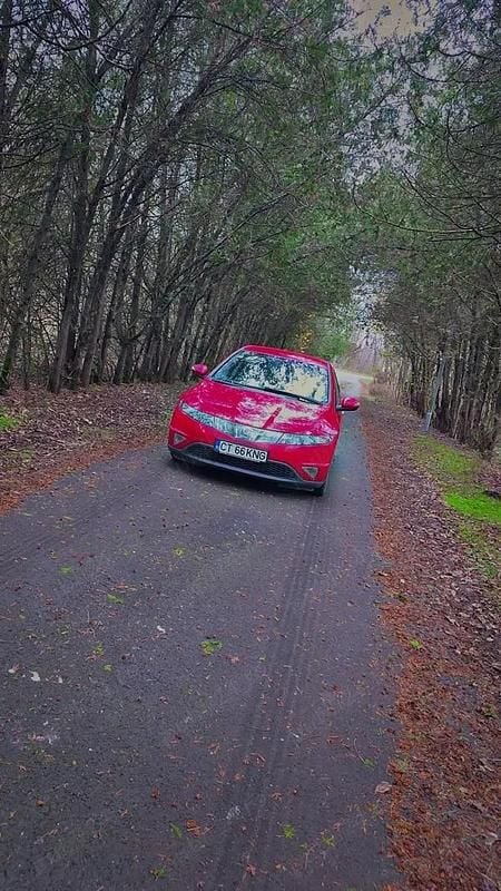 Second-hand 2007 Honda Civic Hatchback | 2.500 EUR (Preț OK) - Imagine 1/4