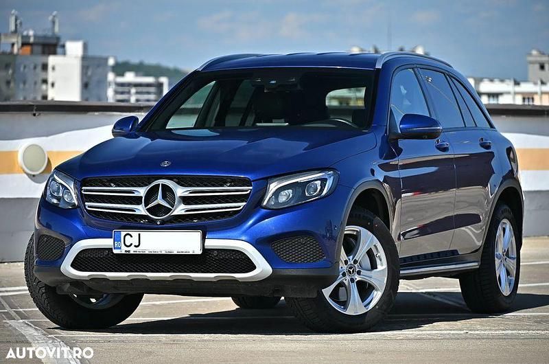 Second-hand Mercedes GLC250 204 CP (150 kW) 2017 Albastru SUV