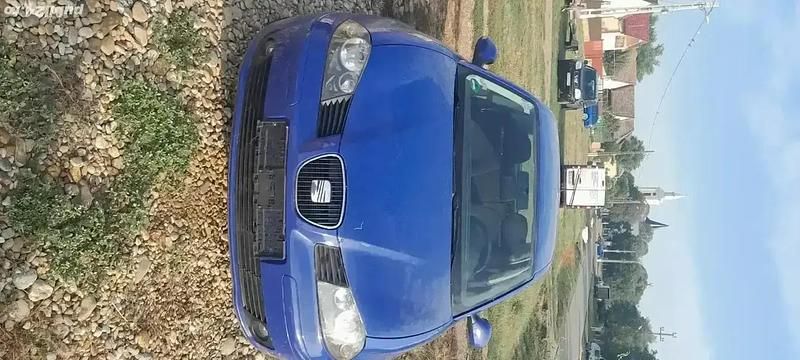 Utilizat 2005 Seat Ibiza Berlinǎ | 1.000 EUR - Imagine 1/4