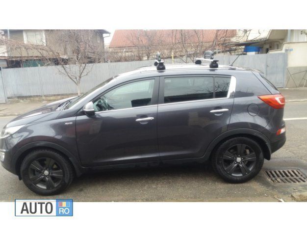 Gri Utilizat 2012 Kia Sportage SUV | 13.100 EUR (Puțin scump) - Imagine 1/4