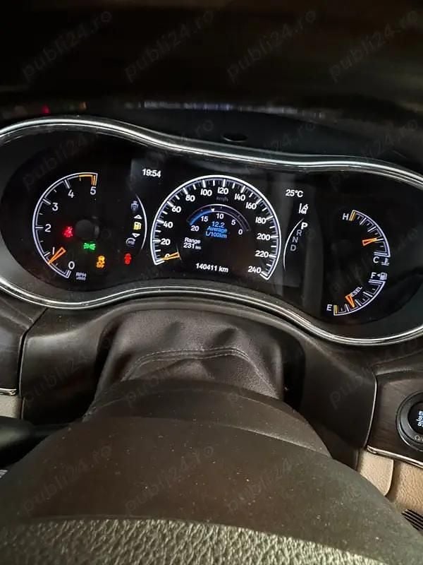 Negru Utilizat 2018 Jeep Grand Cherokee Overland SUV | 24.999 EUR (Puțin scump) - Imagine 1/4