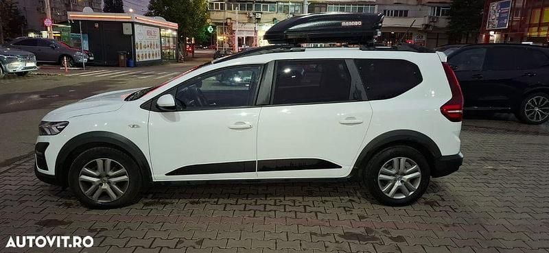 Second-hand Dacia Jogger Comfort 100 CP (73 kW) 2022 Culoarealb Monovolum