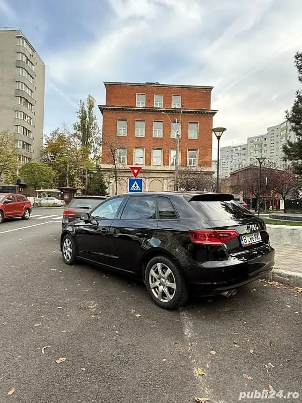 Second-hand Audi A3 Attraction 150 CP (110 kW) 2016 Negru Hatchback