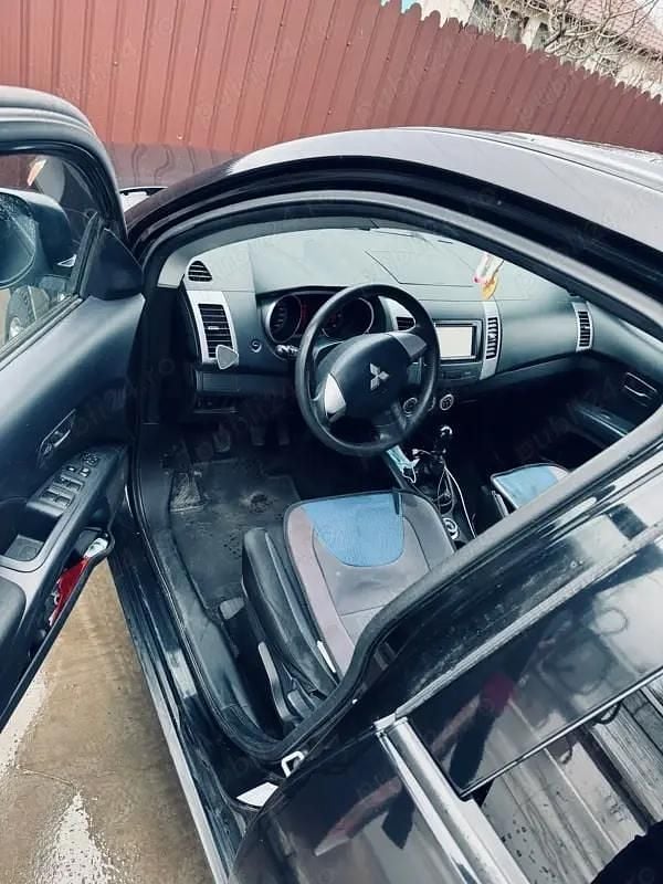 Second-hand Mitsubishi Outlander 140 CP (102 kW) 2009 SUV