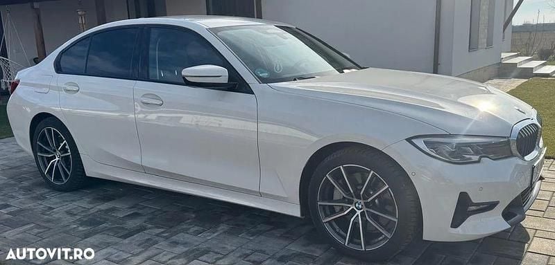 Culoarealb Utilizat 2020 BMW 330e Luxury Line Berlinǎ | 26.999 EUR (Preț OK) - Imagine 1/4