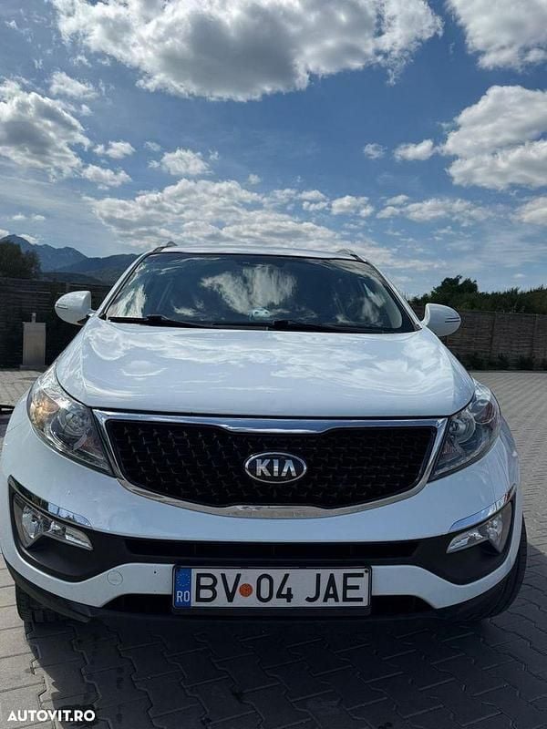 Culoarealb Utilizat 2014 Kia Sportage Classic SUV | 7.000 EUR (Preț OK) - Imagine 1/4