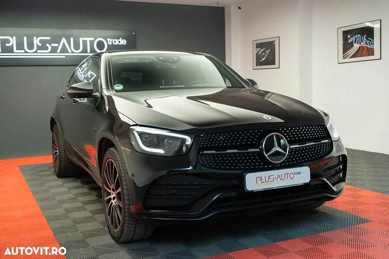 Negru Utilizat 2020 Mercedes GLC300e SUV | 42.592 EUR - Imagine 1/4