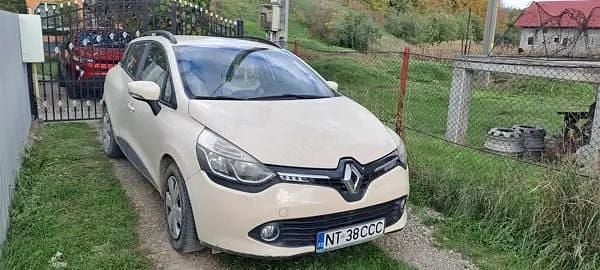 Maro Utilizat 2015 Renault Clio GrandTour Break | 6.400 EUR (Preț OK) - Imagine 1/4