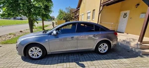 Second-hand Chevrolet Cruze 163 CP (119 kW) 2013 Gri Berlinǎ