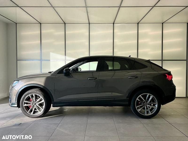 Nouă Audi Q3 Comfort 190 CP (139 kW) 2025 Culoaregri SUV