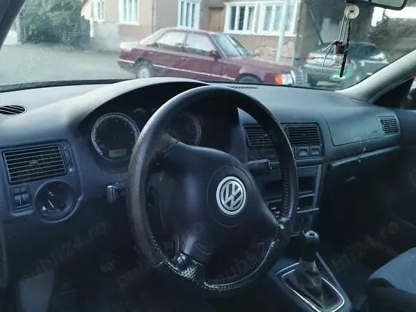 Utilizat 2003 VW Golf IV Berlinǎ | 1.000 EUR - Imagine 1/4