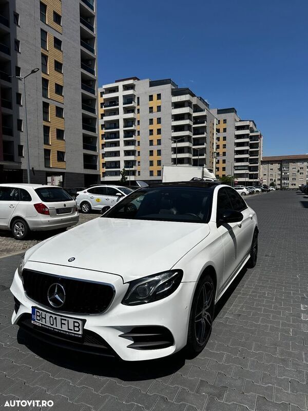 Alb Utilizat 2016 Mercedes E220 Berlinǎ | 22.000 EUR (Preț OK) - Imagine 1/4