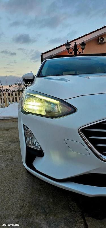 Second-hand Ford Focus Business Edition 120 CP (88 kW) 2021 Culoarealb Berlinǎ