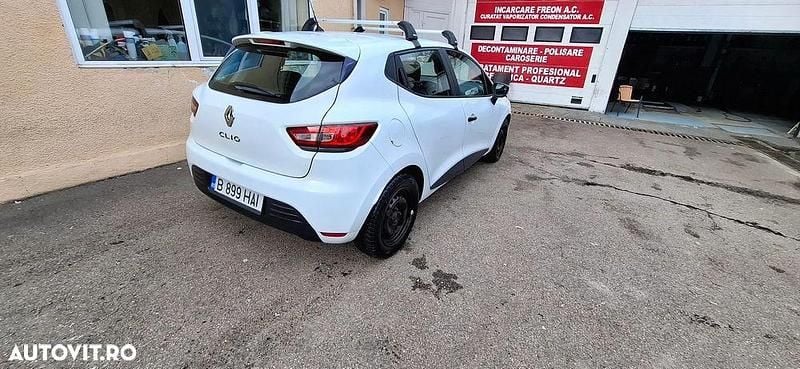 Second-hand Renault Clio IV Life 75 CP (55 kW) 2017 Culoarealb Hatchback