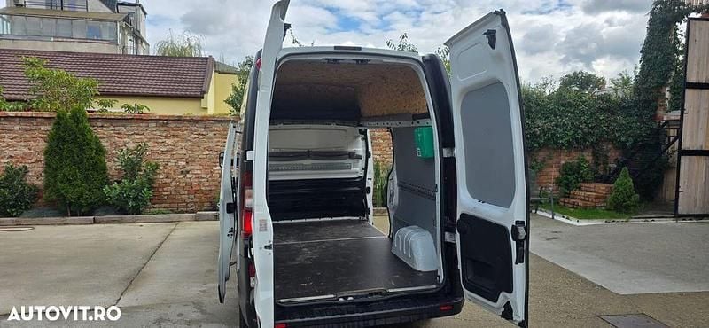 Second-hand Renault Trafic 125 CP (91 kW) 2018 Culoarealb Monovolum