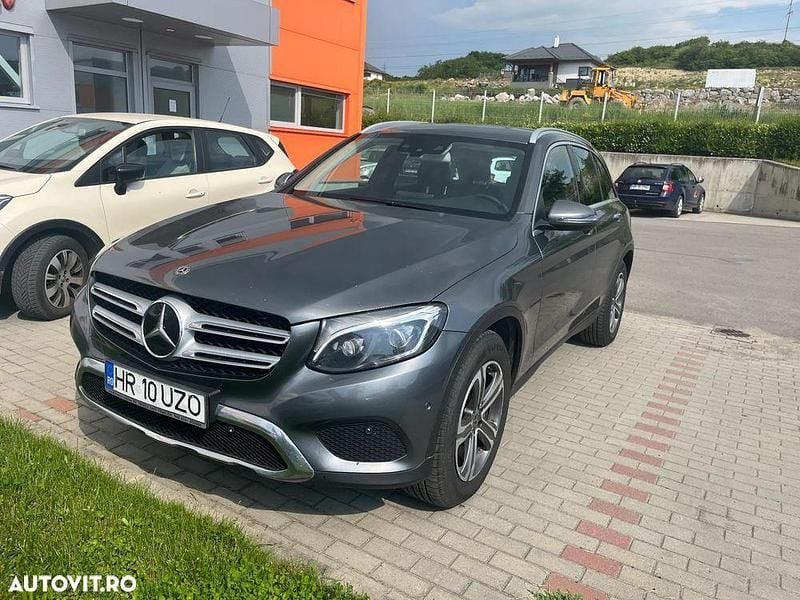 Gri Utilizat 2017 Mercedes GLC350 SUV | 19.635 EUR - Imagine 1/4