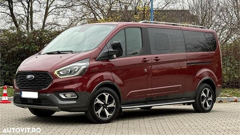 Culoarealte culori Second-hand 2022 Ford Transit Custom Monovolum | 21.300 EUR (Preț bun) - Imagine 1/4