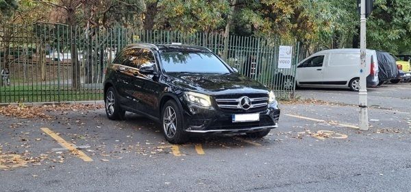 Negru Utilizat 2016 Mercedes GLC250 AMG line SUV | 26.500 EUR (Preț bun) - Imagine 1/4