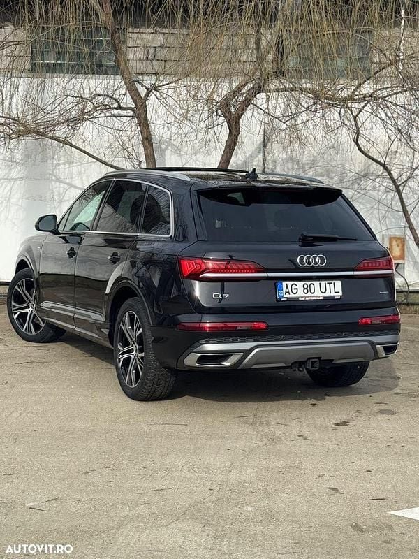 Second-hand Audi Q7 Comfort 340 CP (250 kW) 2021 Culoarenegru SUV