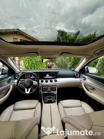 Utilizat 2019 Mercedes E220 Break | 26.500 EUR - Imagine 1/4