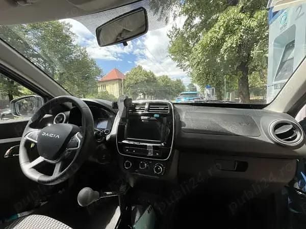 Utilizat 2023 Dacia Spring Hatchback | 11.500 EUR - Imagine 1/4