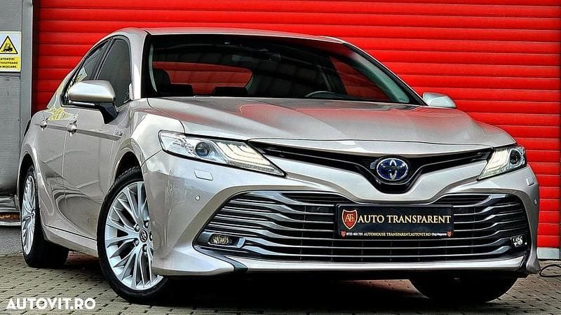 Culoaregalbeuriu Utilizat 2020 Toyota Camry Business Edition Berlinǎ | 18.999 EUR (Preț bun) - Imagine 1/4