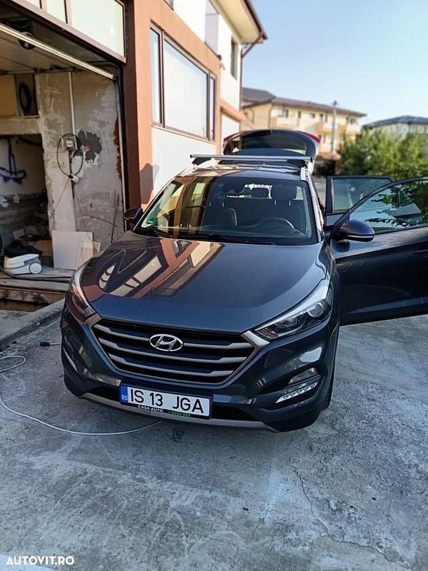 Culoaregri Utilizat 2016 Hyundai Tucson Style SUV | 12.000 EUR (Super Preț) - Imagine 1/4