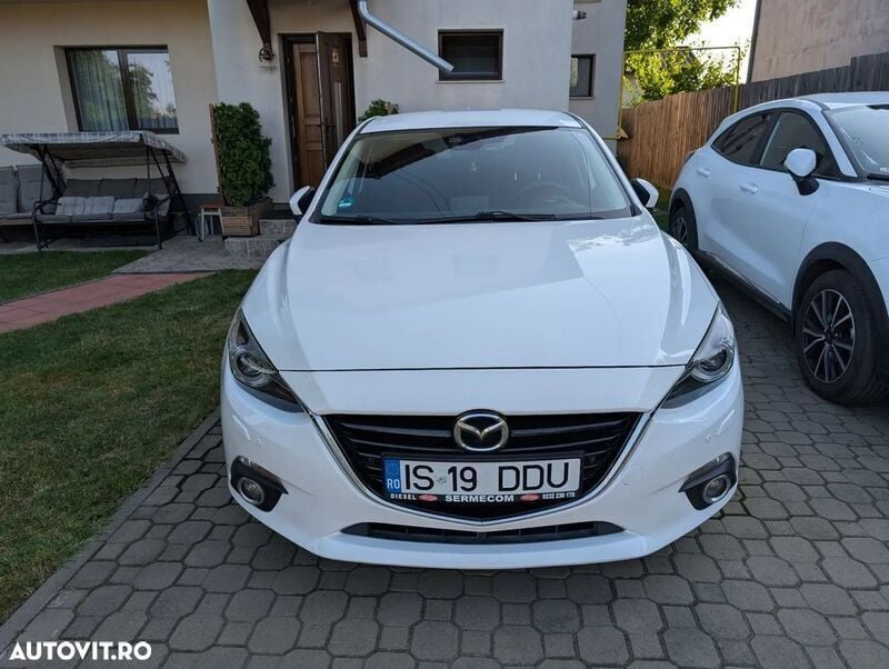 Alb Utilizat 2014 Mazda 3 Hatchback | 10.699 EUR (Preț bun) - Imagine 1/4