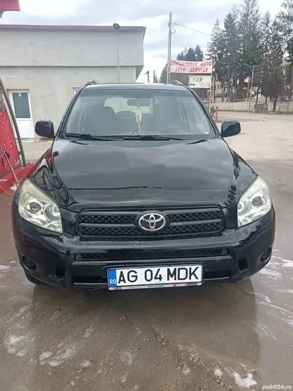 Utilizat 2006 Toyota RAV4 SUV | 3.600 EUR (Preț OK) - Imagine 1/4