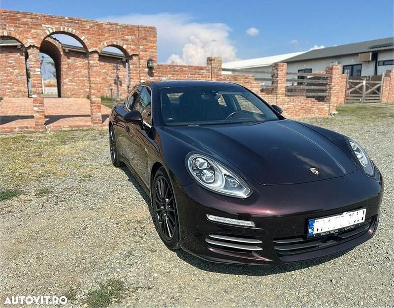 Culoaremaro Utilizat 2015 Porsche Panamera Berlinǎ | 31.900 EUR (Preț OK) - Imagine 1/4